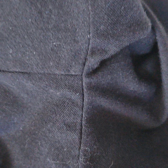 Gildan Black KC Chiefs Short Sleeve Tee with Gold and Red Graphics - Picture 10 of 14